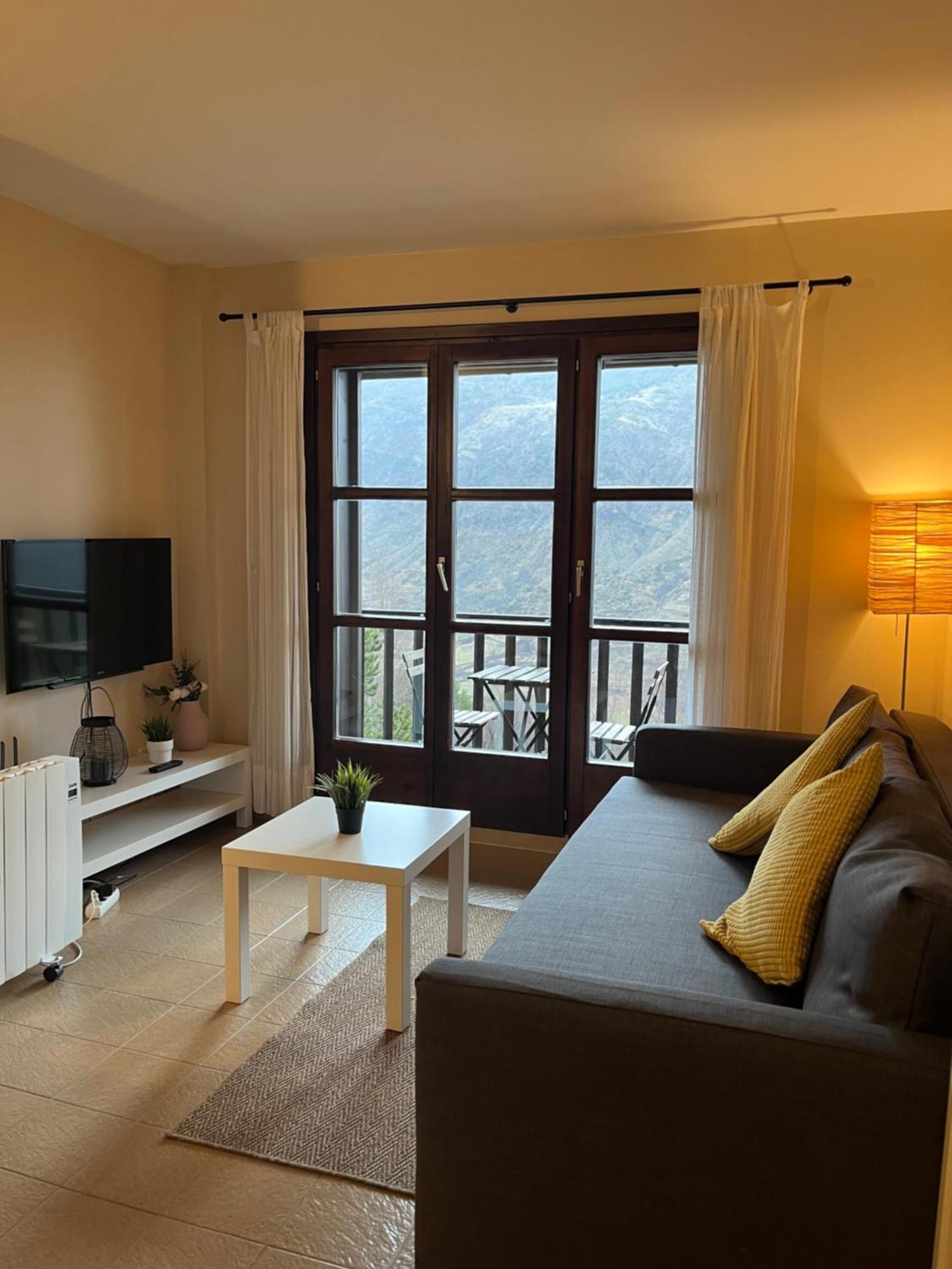 Apartment Roxy House - A Pie De Pistas De *